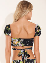 Laden Sie das Bild in den Galerie-Viewer, Model Back: Maaji Haut Top Black Bouquete Antonia Flirt
