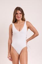 Laden Sie das Bild in den Galerie-Viewer, Memphis-White Zoe
