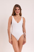 Laden Sie das Bild in den Galerie-Viewer, Memphis-White Zoe
