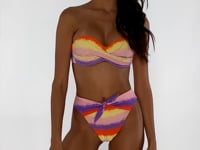 Laden und Abspielen von Videos im Galerie-Viewer, Video: Luli Fama Bas Bottom Bandeau Miami Sunsets
