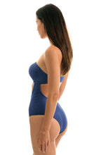 Laden Sie das Bild in den Galerie-Viewer, Image 03: Rio De Sol Une Pièce Body Kiwanda Denim Rio
