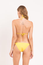 Laden Sie das Bild in den Galerie-Viewer, Model Back: Rio De Sol Bas Bottom Amarelo Ibiza-Comfy
