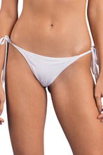 Laden Sie das Bild in den Galerie-Viewer, Gallery: Rio De Sol Bas Bottom Bora-White Lacinho
