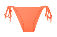 Laden Sie das Bild in den Galerie-Viewer, Product Front: Rio De Sol Bas Bottom Dende Lacinho
