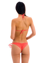 Laden Sie das Bild in den Galerie-Viewer, Model Back: Rio De Sol Bas Bottom Dots-Tabata Frufru
