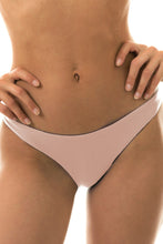 Laden Sie das Bild in den Galerie-Viewer, Gallery: Rio De Sol Bas Bottom Essence Bandeau
