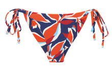 Laden Sie das Bild in den Galerie-Viewer, Product Front: Rio De Sol Bas Bottom Leaves Cheeky-Tie

