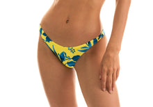 Laden Sie das Bild in den Galerie-Viewer, Gallery: Rio De Sol Bas Bottom Lemon Flower Bandeau
