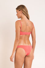 Laden Sie das Bild in den Galerie-Viewer, Model Back: Rio De Sol Bas Bottom Malibu-Nina Essential
