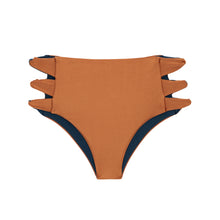 Laden Sie das Bild in den Galerie-Viewer, Product Front: Rio De Sol Bas Bottom Nocciola High-Waist-Spin
