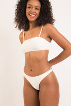Laden Sie das Bild in den Galerie-Viewer, Image 04: Rio De Sol Bas Bottom Off-White Nice-Fio
