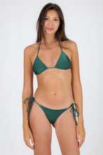 Laden Sie das Bild in den Galerie-Viewer, Model Front: Rio De Sol Bas Bottom Palace Cheeky-Rope
