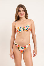 Laden Sie das Bild in den Galerie-Viewer, Model Front: Rio De Sol Bas Bottom Picnic Cali
