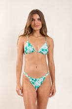 Laden Sie das Bild in den Galerie-Viewer, Model Front: Rio De Sol Bas Bottom Pua-Valley Waimea
