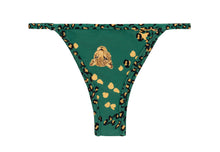 Laden Sie das Bild in den Galerie-Viewer, Product Front: Rio De Sol Bas Bottom Roar-Green California
