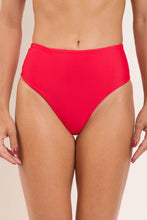 Laden Sie das Bild in den Galerie-Viewer, Gallery: Rio De Sol Bas Bottom Rouge Hotpants
