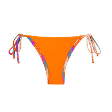 Laden Sie das Bild in den Galerie-Viewer, Product Back: Rio De Sol Bas Bottom Stripes Ibiza

