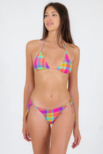Laden Sie das Bild in den Galerie-Viewer, Model Front: Rio De Sol Bas Bottom Tulip-Garden Ibiza
