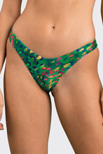Laden Sie das Bild in den Galerie-Viewer, Gallery: Rio De Sol Bas Bottom Wilds Highleg
