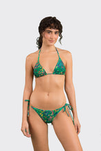 Laden Sie das Bild in den Galerie-Viewer, Model Front: Rio De Sol Bas Bottom Wilds Ibiza-Comfy
