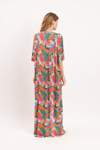 Laden Sie das Bild in den Galerie-Viewer, Model Back: Rio De Sol Vêtement De Plage Jungle Long Dress
