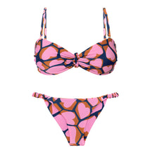 Laden Sie das Bild in den Galerie-Viewer, Product Front: Rio De Sol Ensemble Set Amore-Pink Bandeau-Crispy Cheeky-Crispy
