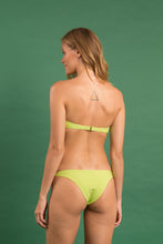 Laden Sie das Bild in den Galerie-Viewer, Image 14: Rio De Sol Ensemble Set Bora-Citrus Bandeau-Joy Leblon
