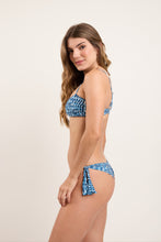 Laden Sie das Bild in den Galerie-Viewer, Image 03: Rio De Sol Ensemble Set Chuva Bandeau-Joy Italy
