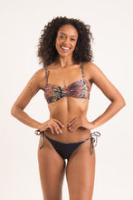 Laden Sie das Bild in den Galerie-Viewer, Image 06: Rio De Sol Ensemble Set Cobra Twist Ibiza-Comfy
