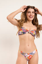 Laden Sie das Bild in den Galerie-Viewer, Image 09: Rio De Sol Ensemble Set Garden-Flower Bandeau-Joy Essential
