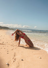 Laden Sie das Bild in den Galerie-Viewer, Image 10: Rio De Sol Ensemble Set Hibiscus Ana Isla
