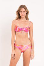 Laden Sie das Bild in den Galerie-Viewer, Model Front: Rio De Sol Ensemble Set Joyful Balconet-Tie Madrid
