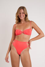 Laden Sie das Bild in den Galerie-Viewer, Image 05: Rio De Sol Ensemble Set Malibu-Folia Bandeau-Iris Highwaist-Spin-Iris
