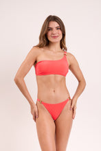 Laden Sie das Bild in den Galerie-Viewer, Model Front: Rio De Sol Ensemble Set Malibu-Folia Grazy Bia
