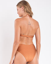 Laden Sie das Bild in den Galerie-Viewer, Image 05: Rio De Sol Ensemble Set Nocciola Mila Hotpants
