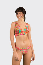 Laden Sie das Bild in den Galerie-Viewer, Image 04: Rio De Sol Ensemble Set Tropics Halter-Marina Essential-Cos
