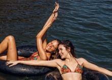 Laden Sie das Bild in den Galerie-Viewer, Image 06: Rio De Sol Ensemble Set Tropics Tri-Inv Ibiza-Comfy
