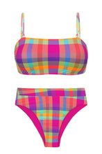 Laden Sie das Bild in den Galerie-Viewer, Product Front: Rio De Sol Ensemble Set Tulip-Garden Bandeau-Reto Hotpant-Cos
