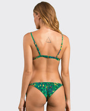 Laden Sie das Bild in den Galerie-Viewer, Image 07: Rio De Sol Ensemble Set Wilds Tri-Fixo Cheeky-Tie
