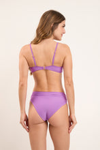 Laden Sie das Bild in den Galerie-Viewer, Model Back: Rio De Sol Haut Top Bio-Floreira Sara
