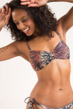 Laden Sie das Bild in den Galerie-Viewer, Image 11: Rio De Sol Haut Top Cobra Twist
