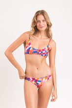 Laden Sie das Bild in den Galerie-Viewer, Image 07: Rio De Sol Haut Top Funny Bralette
