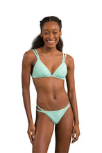 Laden Sie das Bild in den Galerie-Viewer, Model Front: Rio De Sol Haut Top Malibu-Menta Tri-Duo
