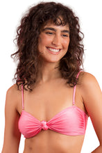 Laden Sie das Bild in den Galerie-Viewer, Gallery: Rio De Sol Haut Top Shimmer-Confetti Bandeau-Joy
