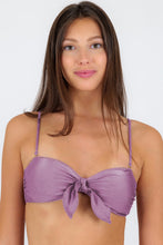 Laden Sie das Bild in den Galerie-Viewer, Gallery: Rio De Sol Haut Top Shimmer-Harmonia Bandeau-Knot
