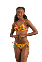 Laden Sie das Bild in den Galerie-Viewer, Model Front: Rio De Sol Haut Top Stories Tri-Fixo
