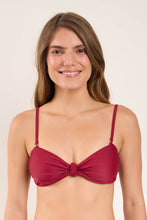 Laden Sie das Bild in den Galerie-Viewer, Gallery: Rio De Sol Haut Top Touch-Carmim Bandeau-Joy
