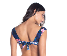 Laden Sie das Bild in den Galerie-Viewer, Model Back: Saha Haut Top Sierra Floral Night
