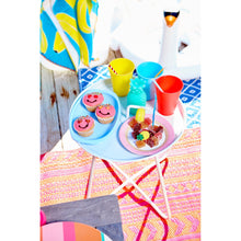 Laden Sie das Bild in den Galerie-Viewer, Image 04: Sunnylife Bougies Pineapple Cake Candle
