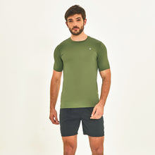 Laden Sie das Bild in den Galerie-Viewer, T-Shirt Sport Fit Verde Militar UPF50+
